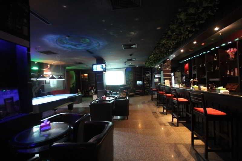 I Hotel Batam Nagoya Exteriör bild
